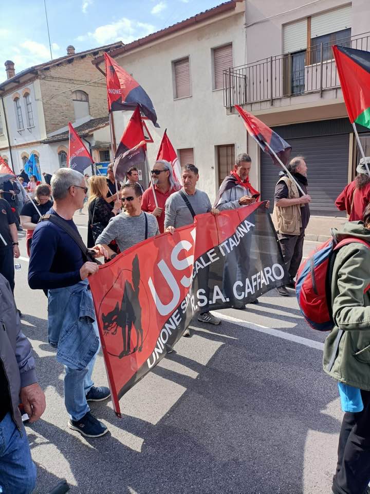 Udine – Sciopero con presidio alle industrie Caffaro.