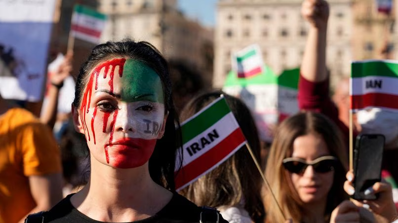 Con il popolo iraniano in rivolta